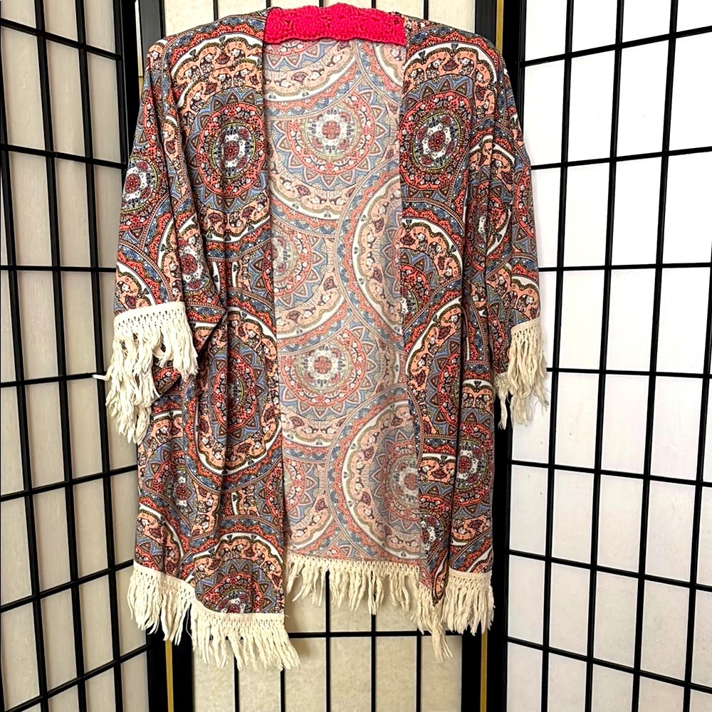 Bohemian Fringe Open-Front kimono amazing paisley print size Large.